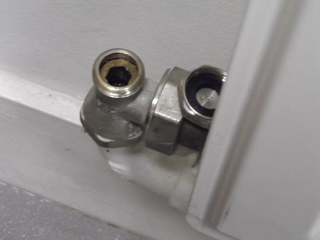 Comment Vider Un Radiateur Ou Circuit De Chauffage Page 1 Les Radiateurs Plombiers Reunis