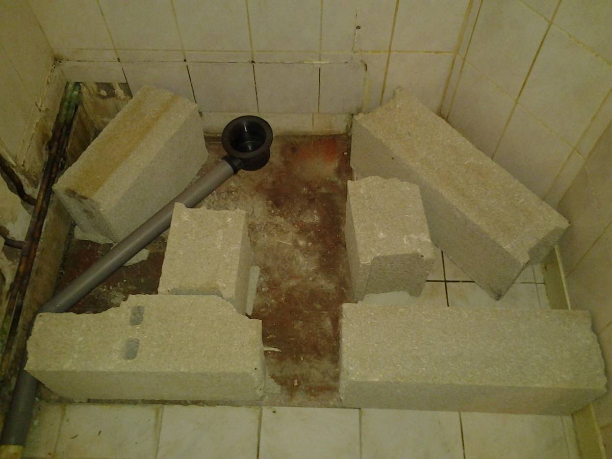Ordinaire Comment Poser Un Bac De Douche #11: Https://www.plombiers-reunis.com/Host/medias_2013/ Ordinaire Comment Poser Un Bac De Douche #11: Https://www.plombiers-reunis.com/Host/medias_2013/
